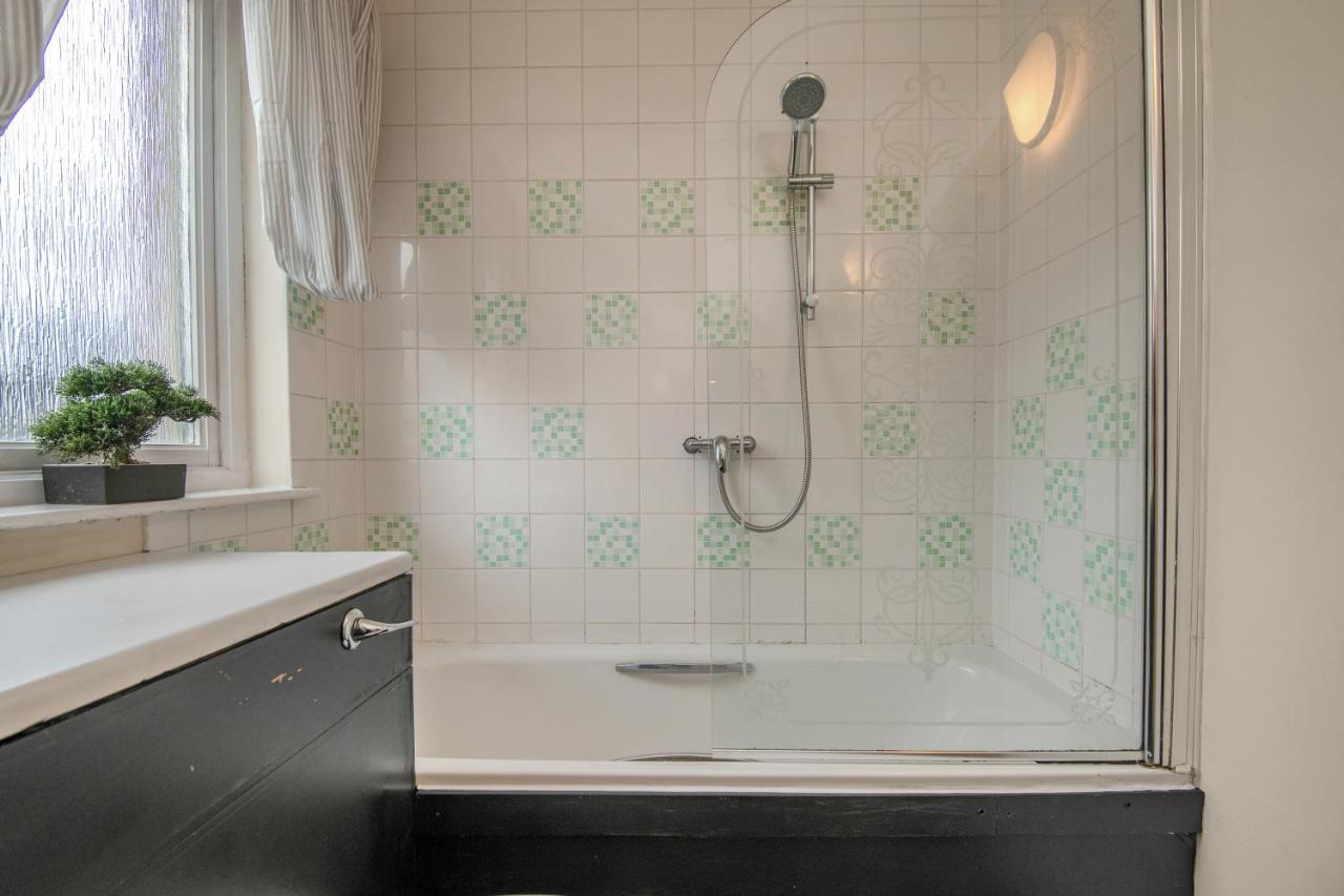 Edinburgh City Center Coady Apartment Sleeps 5 Free Car Park Space Exteriör bild