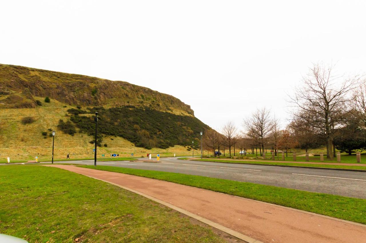 Edinburgh City Center Coady Apartment Sleeps 5 Free Car Park Space Exteriör bild