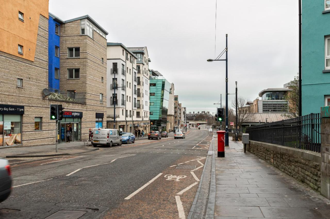 Edinburgh City Center Coady Apartment Sleeps 5 Free Car Park Space Exteriör bild